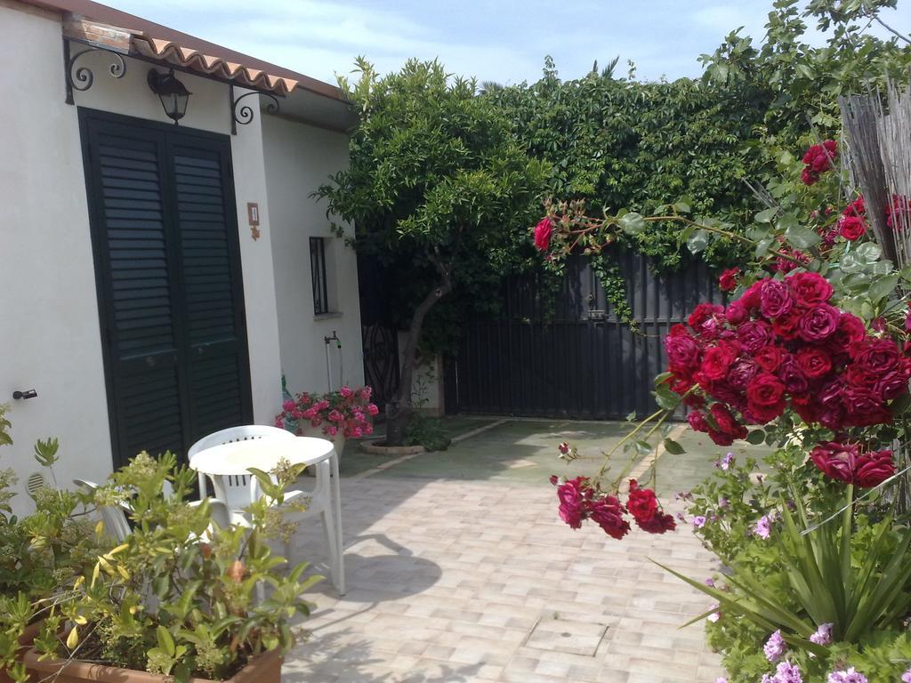 Villa Verdemare Naxos ジャルディーニ・ナクソス エクステリア 写真